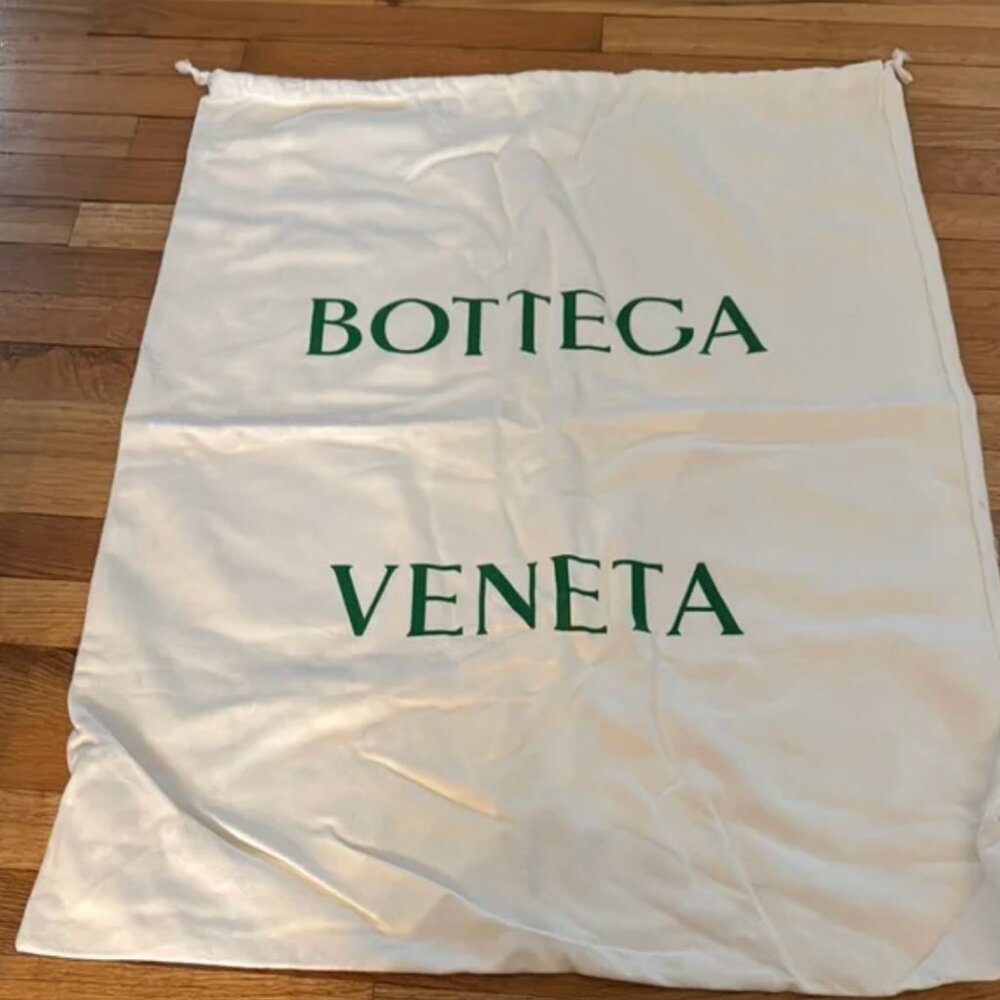 XL Bottega Veneta White and Green Dustbag for Jodie or Hop